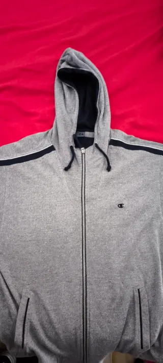 Felpa Champion grigia con zip e cappuccio