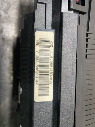 Cuadro Mercedes C220.  300km/h