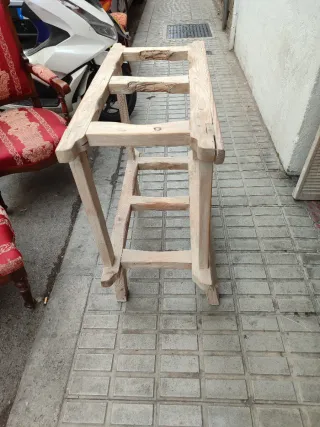 Cantarera antigua para 4 cántaros