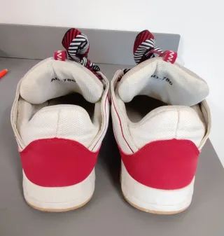 Scarpe sportive bianco rosse