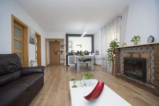 Chalet en venta en Corbera de Llobregat