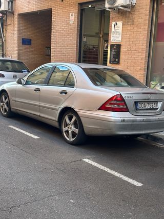 Mercedes-Benz C220 2003