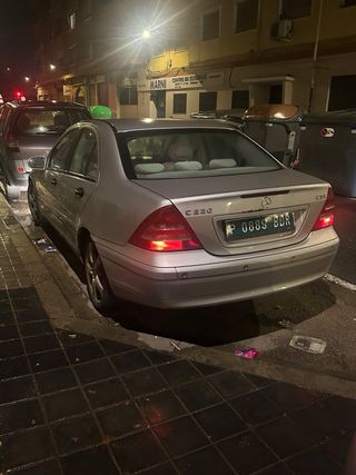 Mercedes-Benz C220 2003