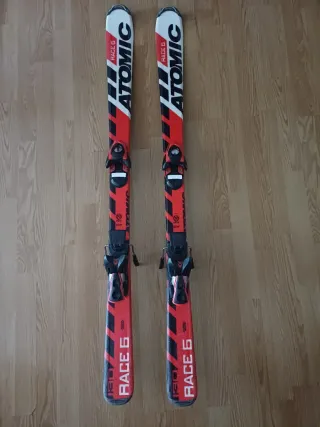 Esquís Atomic Race 6 130cm con fijaciones