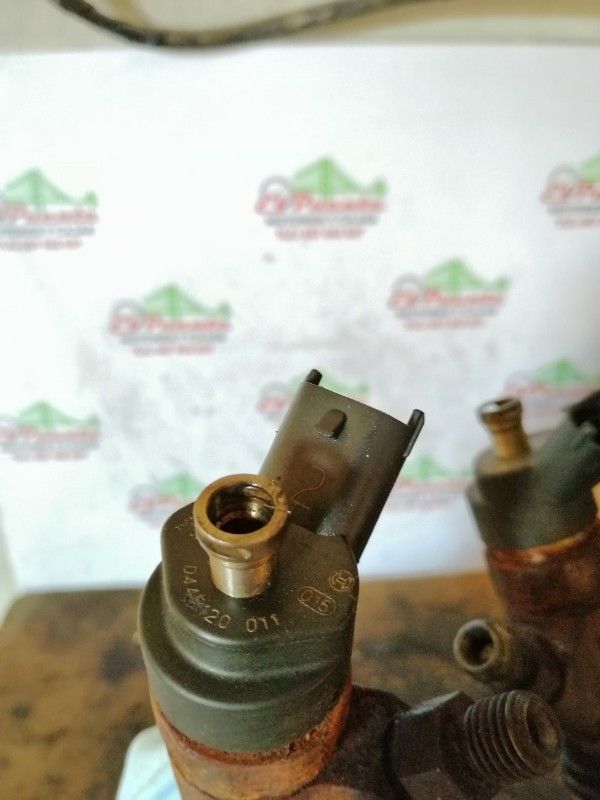 Inyectores Iveco Daily 2.3d 0445120011