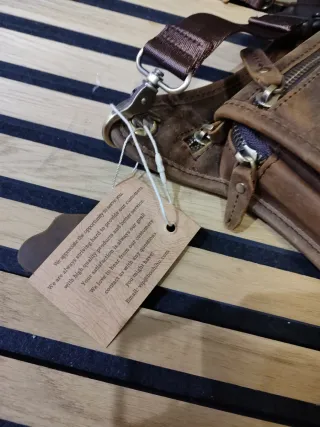 Riñonera de piel con acople para pierna