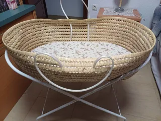 Cesto Nido Bebé Mimbre con Soporte