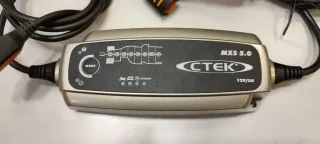 CARICABATTERIE / MANTENITORE DI CARICA CTEK MXS 5.