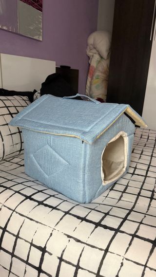 Cama para perro tipo casita pequeña