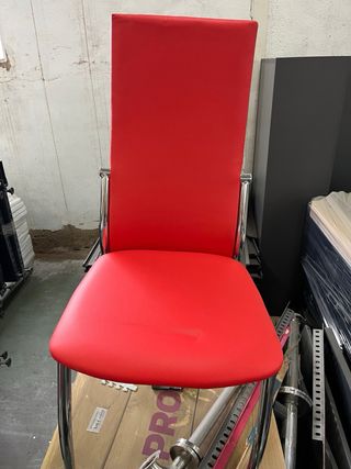 4 Sillas Polipiel Rojas Patas Metálicas