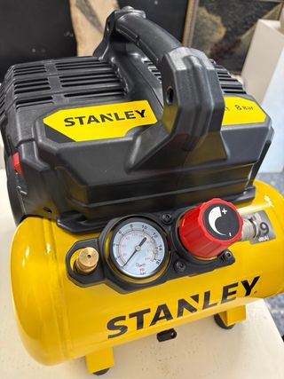 Compresor Stanley Silencioso DST 100/8/6