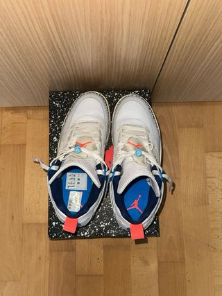 Jordan Spizike Low Azul y Blanco