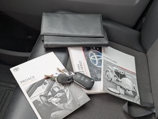 Toyota Proace Van Media 1.5D Garantía e IVA Inc