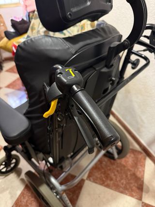 Silla de ruedas Invacare Rea Azalea