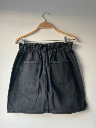 Falda vaquera negra Mango Talla M