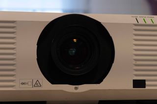 Proyector Mitsubishi UL7400U Full HD WUXGA