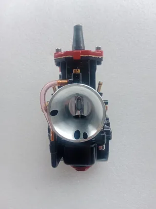 Carburador Negro y Rojo
