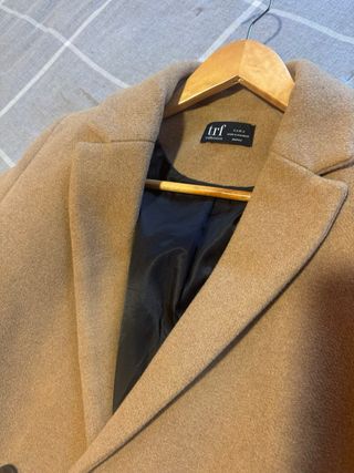 Abrigo Zara TRF Marrón Talla XS
