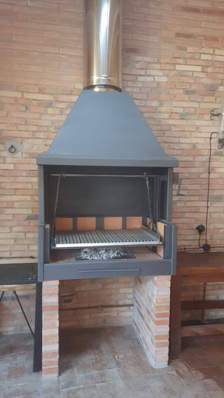 Barbacoa de obra con horno. YGW