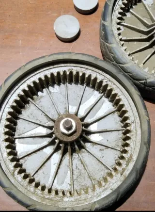 2 Ruedas Cortacésped Husqvarna R147S