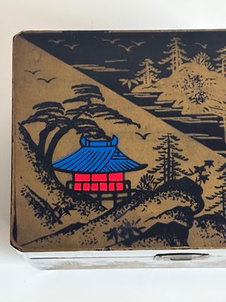 Piccolo portagioie vintage con carillon