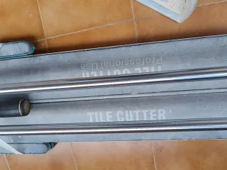 Cortadora de Baldosas Rachola