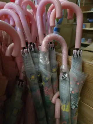 Paraguas nuevos varios tamaños - 1€ unidad