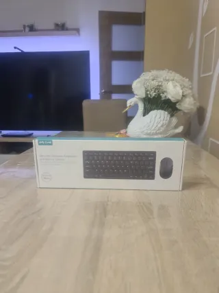 Mini Teclado y Ratón Inalámbrico Negro