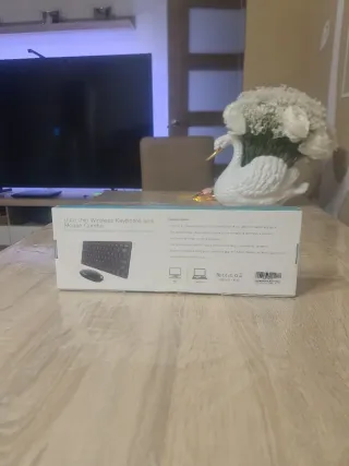 Mini Teclado y Ratón Inalámbrico Negro