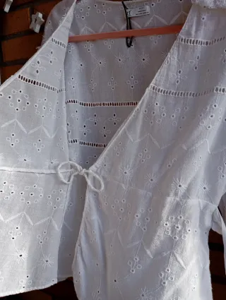 Blusa Zara Blanca Cruzada Talla XS y S