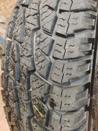 Neumáticos seminuevos