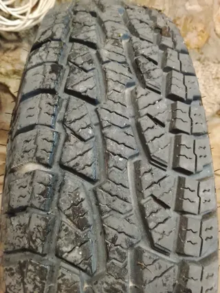 Neumáticos seminuevos