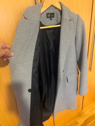 Abrigo Zara TRF Gris Talla XS