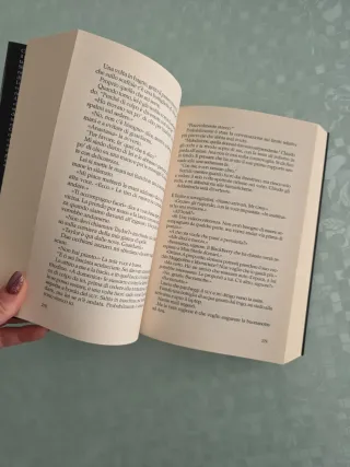 Grey (Italian Edition)