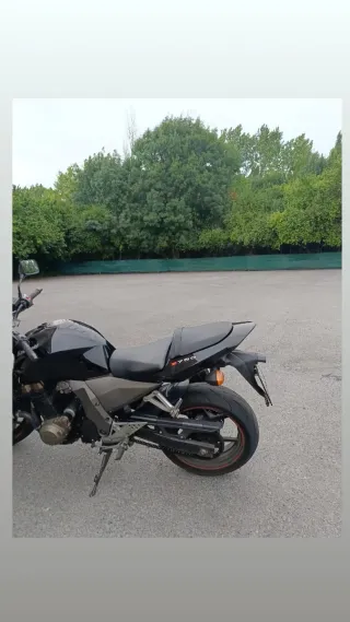 Kawasaki Z750 Negra