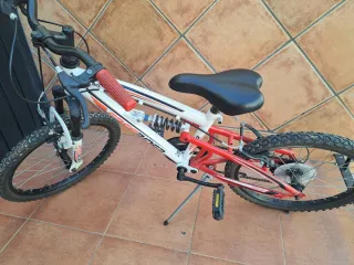 Bicicleta 18" (6-9 años)