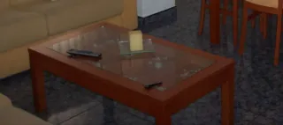 Mesa auxiliar madera y cristal