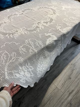 Toalha de Mesa Oval Renda Feita à Mão 165x202