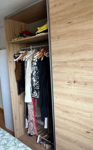 Armario de dormitorio madera