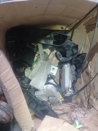 Despiece Ford Fiesta MK3 - Faros y Pilotos