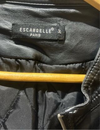 Cazadora efecto piel mujer negra42