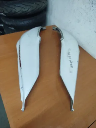 Carenado Lateral Honda SH 300 (2010)