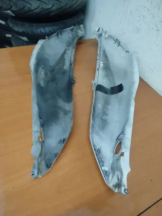 Carenado Lateral Honda SH 300 (2010)