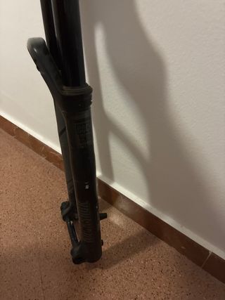 RockShox Revelation RC3 29” 140mm Horquilla