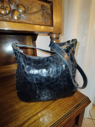 Borsa vintage nera in vera pelle di coccodrillo