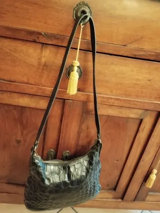 Borsa vintage nera in vera pelle di coccodrillo