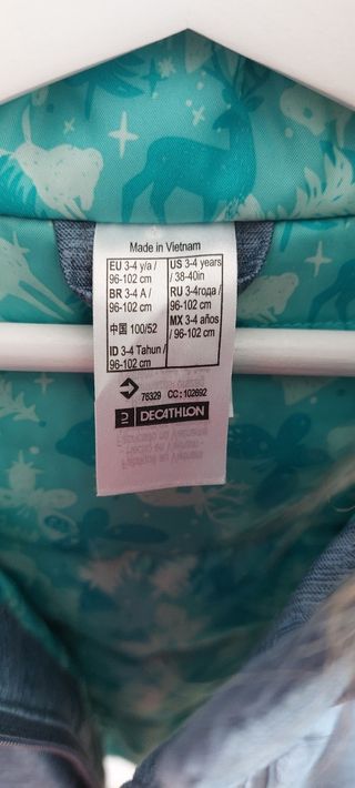 Chaqueta y pantalón de esquí Quechua con capucha