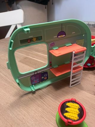 Coche y caravana Peppa Pig