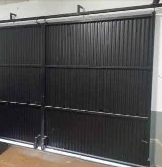 Puerta de hierro corredera 4m