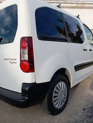 Peugeot e-Partner 2017